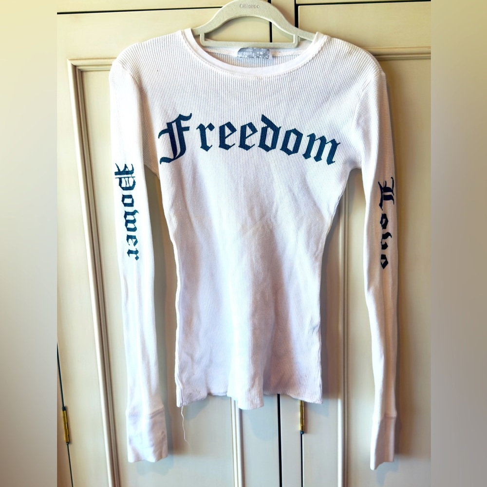 White long sleeve “Freedom” tee. Has the thumb holes on both arms. Size Small